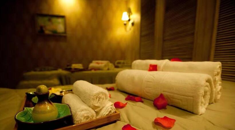 海口高端水疗spa会馆就这样带着清风月静抚慰了光阴悲喜